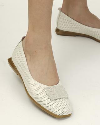 Балетки женские 432517 36 молочные кожаные