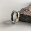 Серебряное кольцо с фианитами, вес изделия 4,4 гр (2208907)