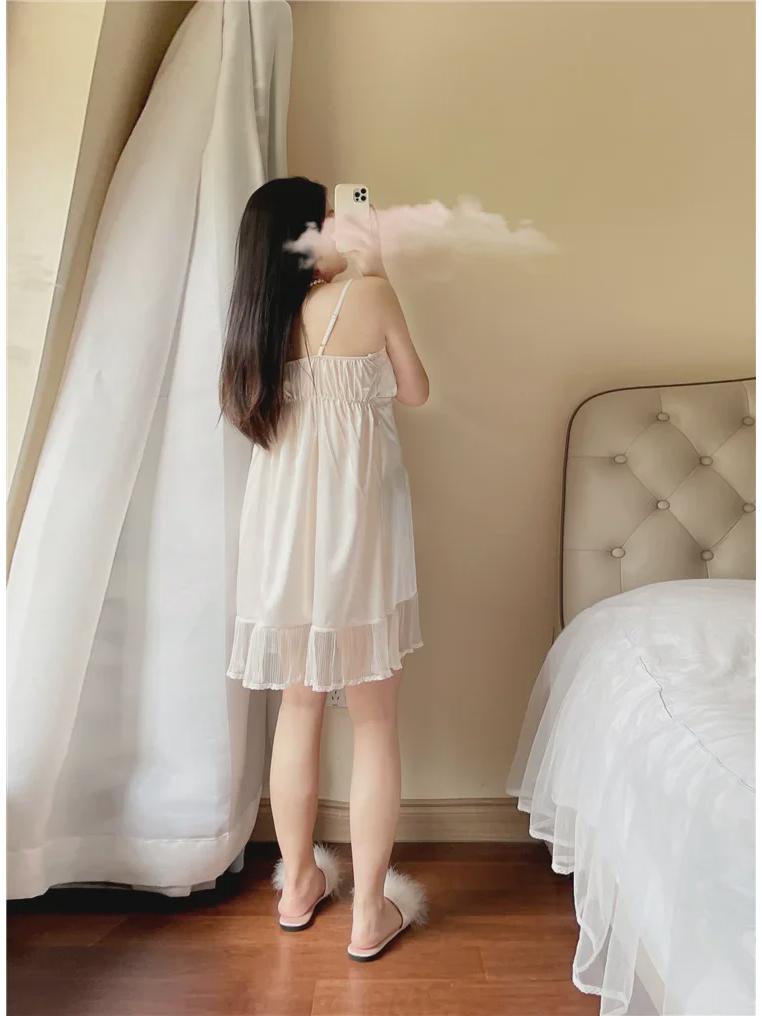 Plus-Size 200 Lbs Loose-Fit Lace Ice Silk Nightdress with Chest Pad