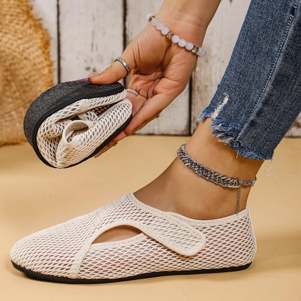Fashion 2025 New Women Lightweight Sandals Summer Slip On Designer Shoes Hollow Women Mesh Breathable Flat Sandals Sandalias De Mujer