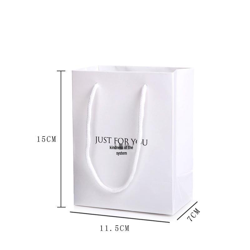 Подарочный набор украшений Higu: Цельная коробка с серебряной полировальной тканью, отделениями для серег, ожерелья и кольца, спиртовыми салфетками, берушами и зеркалом.