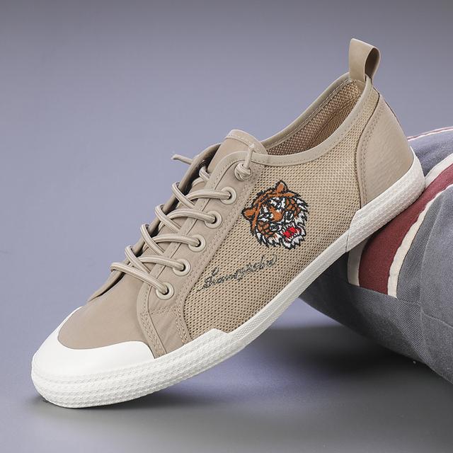 Распродажа, парусиновая мужская обувь, обувь с вышивкой «Тигр», мужские повседневные лоферы, классическая черно-белая обувь без шнуровки, мужские дизайнерские кроссовки