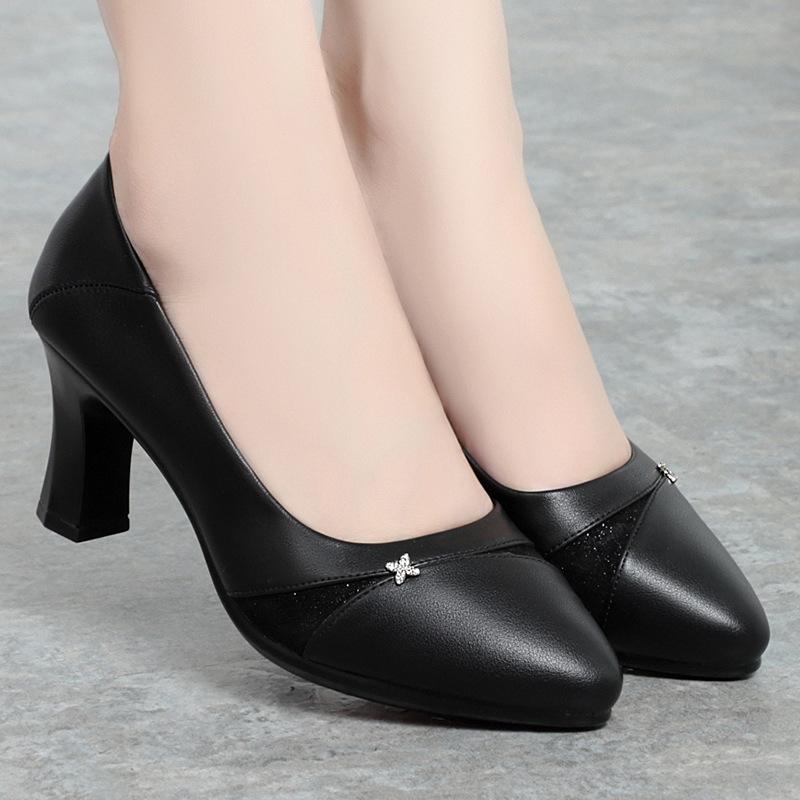 Мода Женская мода Черный искусственная кожа Весна Slip On квадратный каблук Туфли женские повседневные офисные туфли французский ретро мелкий рот темперамент