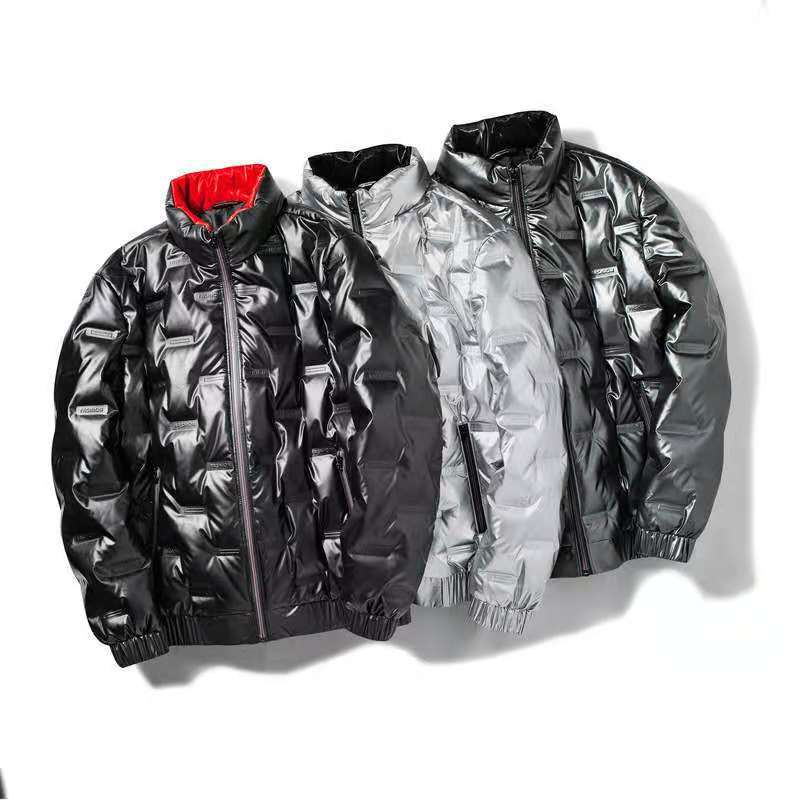 Мужская зимняя утепленная пуховая куртка для отдыха с ярким лицом