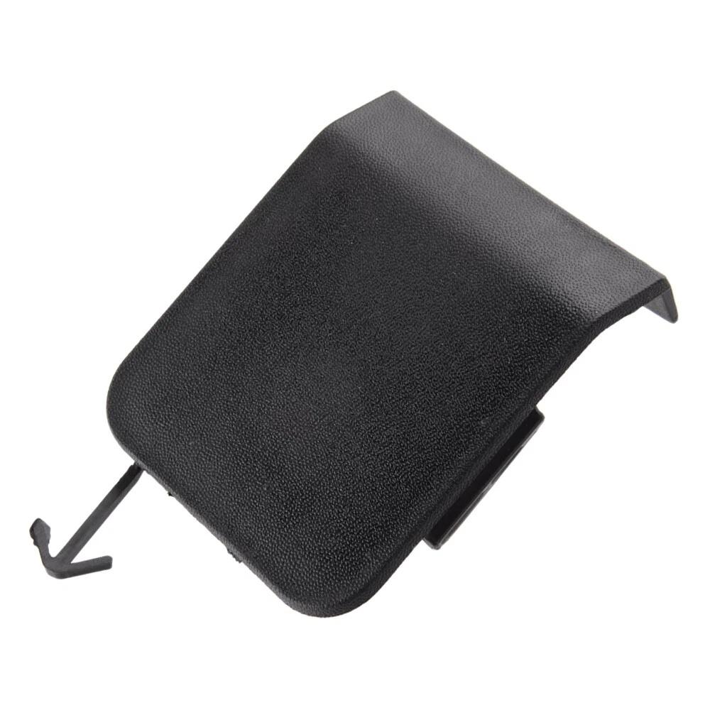 Крышка буксировочной проушины заднего бампера для Toyota Prius 2019-2022