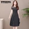 Женское платье большого размера в горошек с круглым вырезом и короткими рукавами Женское кружевное самосовершенствование Темперамент Юбка средней длины Юбка трапециевидной формы Талия тонкая