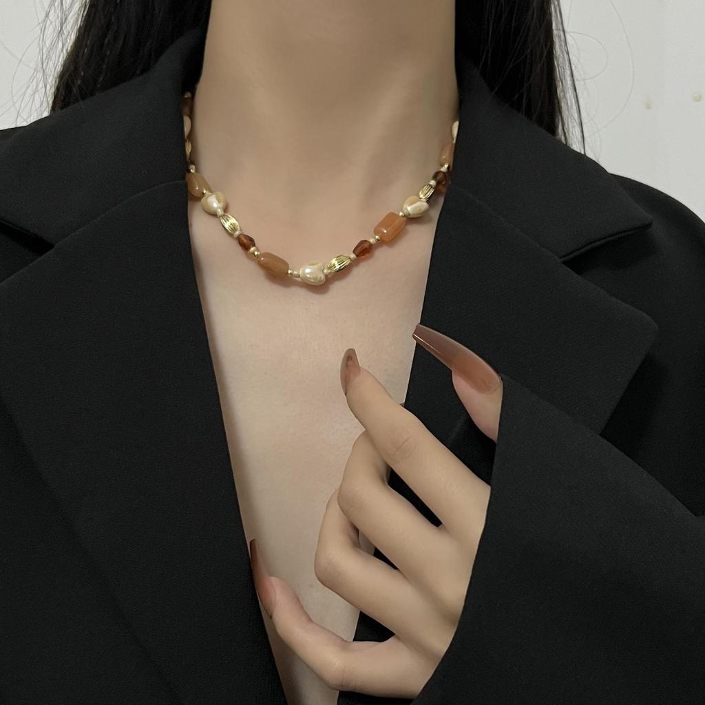 Ожерелье из бисера в стиле ретро для женщин осенью и зимой, маленькое многослойное ожерелье, дизайн, нерегулярные аксессуары для ожерелья