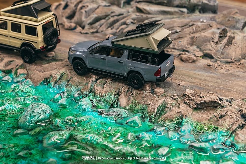 TARMACWORKS Toyota Hilux Серый Завершенный Продукт 1/64 T64R-041-CAMP