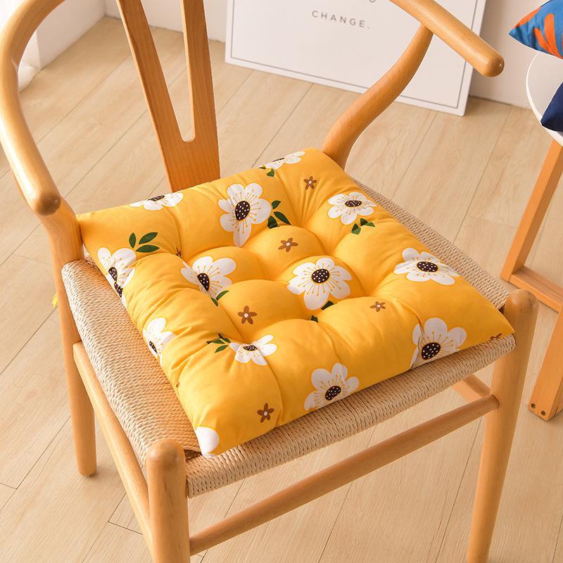 Мультяшная подушка для офисных, классных и обеденных стульев - для использования в любое время года