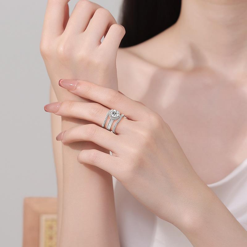 925 Sterling Silver Fashion Light Luxury Zircon Ring Versatile Couple Ring Wedding Birthday Party Engagement Gift