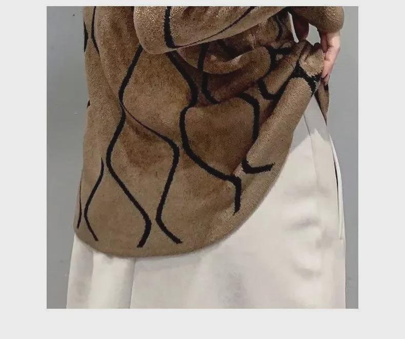 Футболка корейской коллекции осень/зима 2023 года с полувысоким воротником и бархатной подкладкой: Стильный, плотный, универсальный для внутренней и внешней одежды для женщин