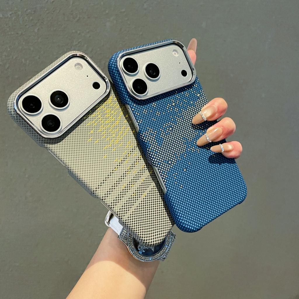 Магнитный чехол для телефона с текстурой карбона и кевлара для iPhone 17 Air 16 15 14 Pro Max Металлическая рамка камеры Жесткая пластиковая крышка