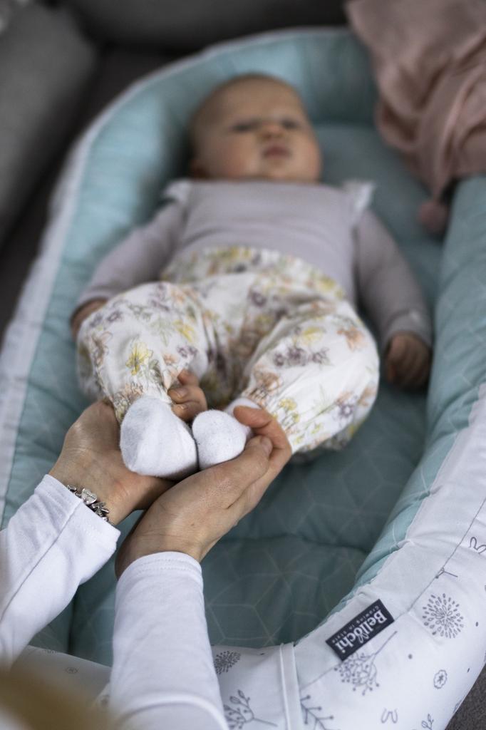 Bellochi Baby Nest Pod Baby Sleep Pod for Newborn - 100% Cotton - 90x60x12cm - with Protective Edges CuMint