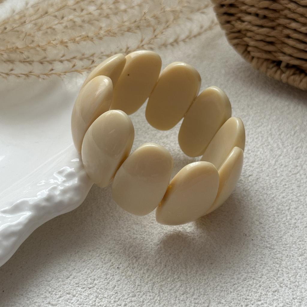 Бохо Бежевые Неправильной Формы Акриловые Смоляные Массивные Браслеты для Женщин на Руку Готические Геометрические Металлические Браслеты с Шармом Парные Украшения Подарок