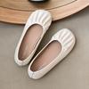 2024 Круглый носок без застежки, плиссированные, декоративные, с плоским дном, с неглубоким горлом, удобные и универсальные, популярные женские туфли-одиночки
