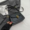 High Quality Ladies Crossbody Bag  New Retro Unique Lock Design Compartment PU Underarm Bag Fashion Elegant Shoulder Bags