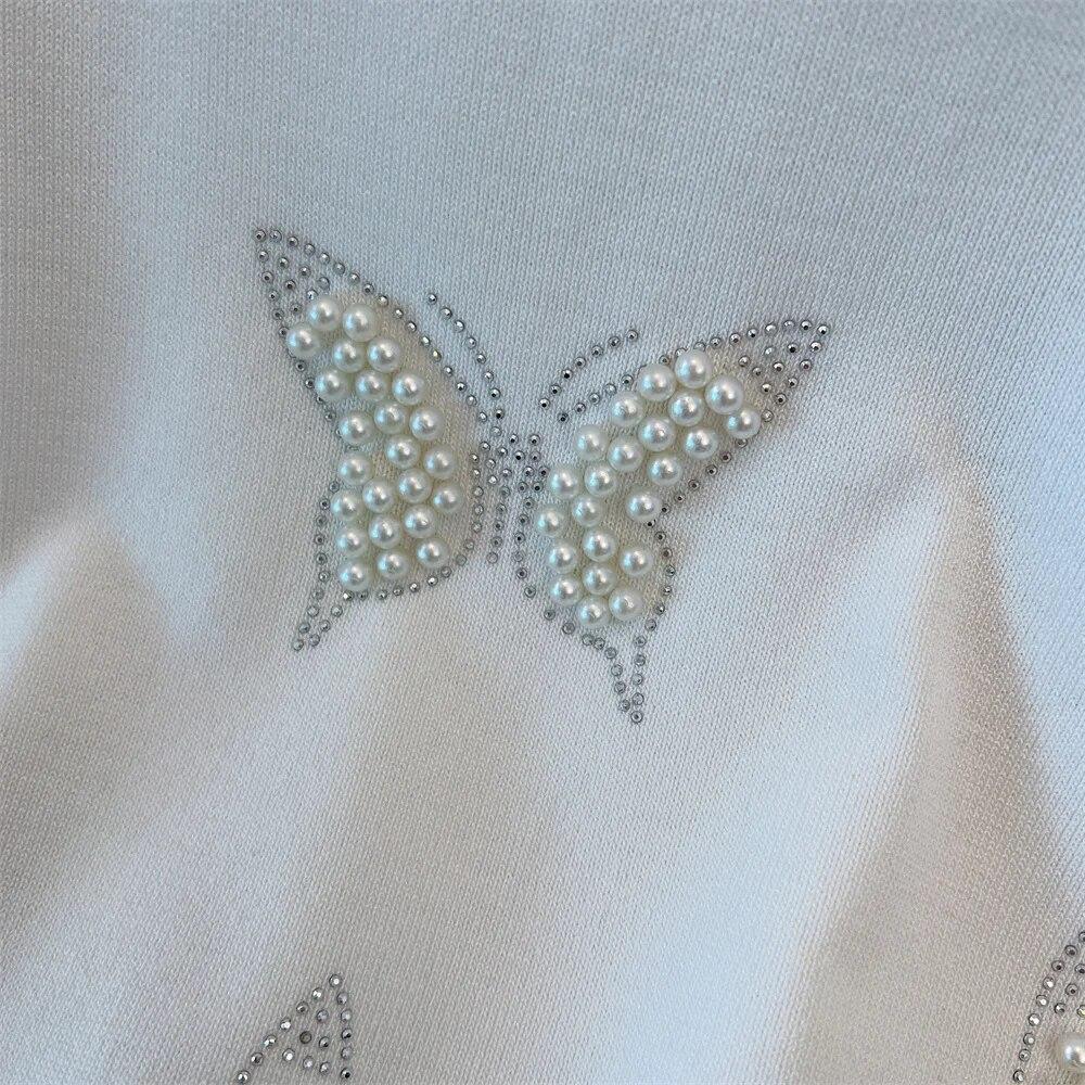 Летние женские футболки с круглым вырезом и короткими рукавами, женские вязаные топы с милой жемчужной вышивкой, шикарные корейские футболки с бабочкой и бисером