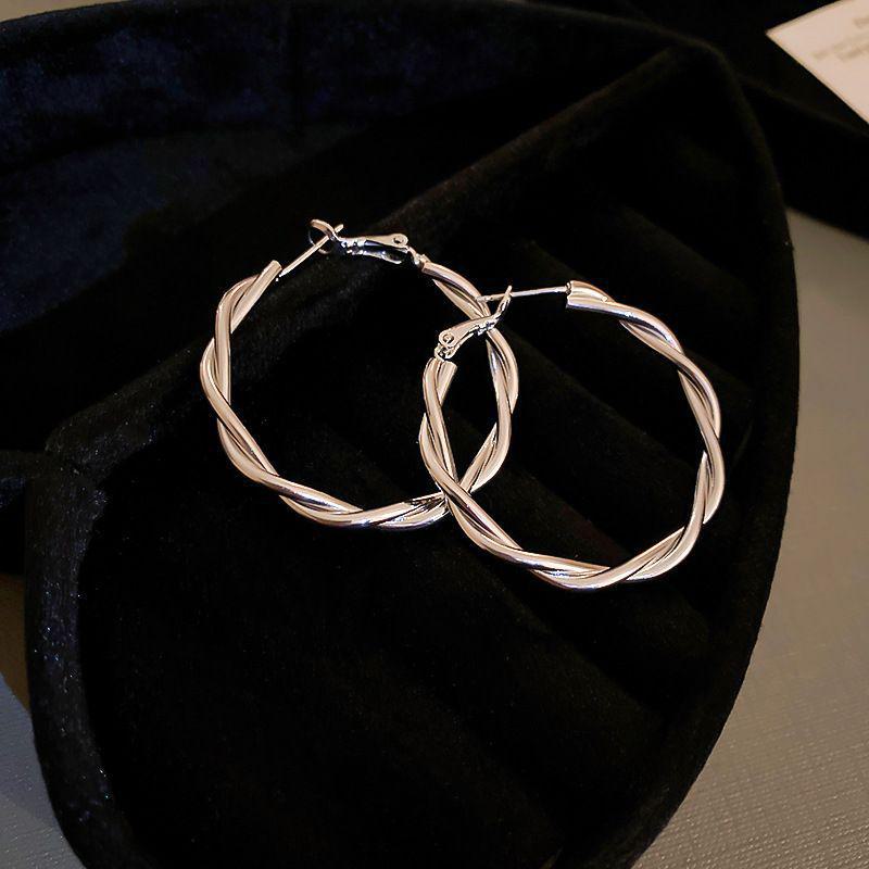 Silver Needle Style Circle Earrings - Simple Korean Metal Design, All-Match Earrings for a Celebrity Look.