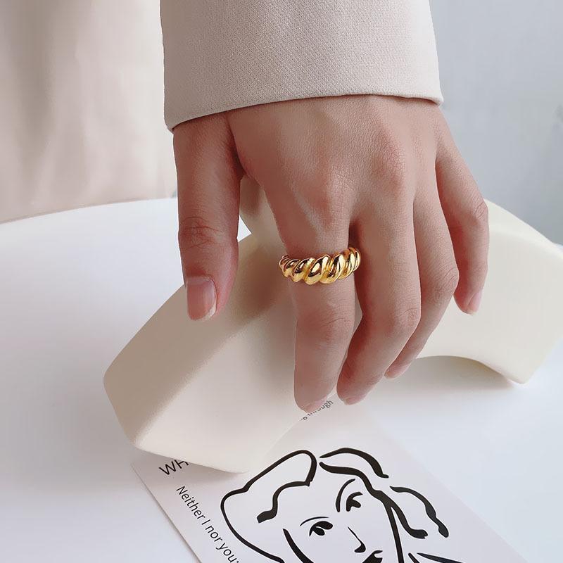 Simple Titanium Steel Ring Women's Croissant High-end Cool Style Ring Jewelry