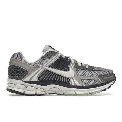 Air Zoom Vomero 5 Cobblestone Women Sneakers Grey Light-Bone FB8825-001