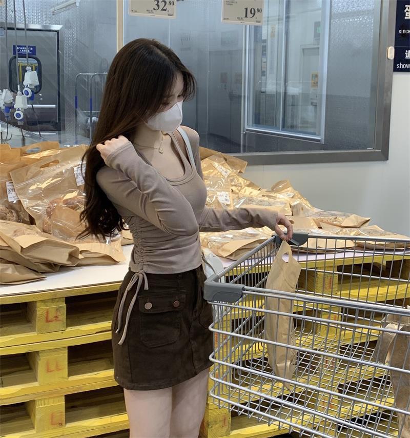 Футболка с длинным рукавом и вырезом-халтер в корейском стиле для женщин — шикарная, стильная и подчеркивающая фигуру