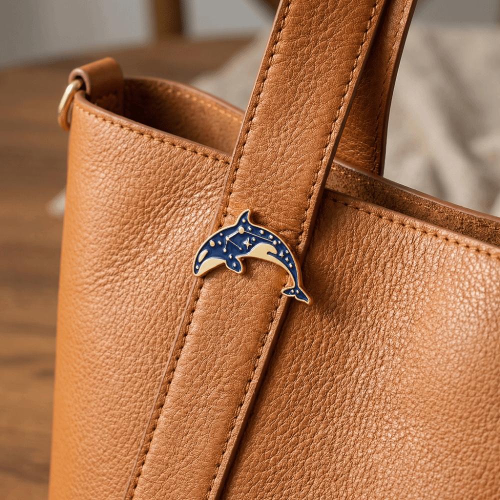 2 pcs Light Luxury Whale Dolphin Brooch Vintage Fish Shaped Metal Badge Whale Dolphin Badge Male