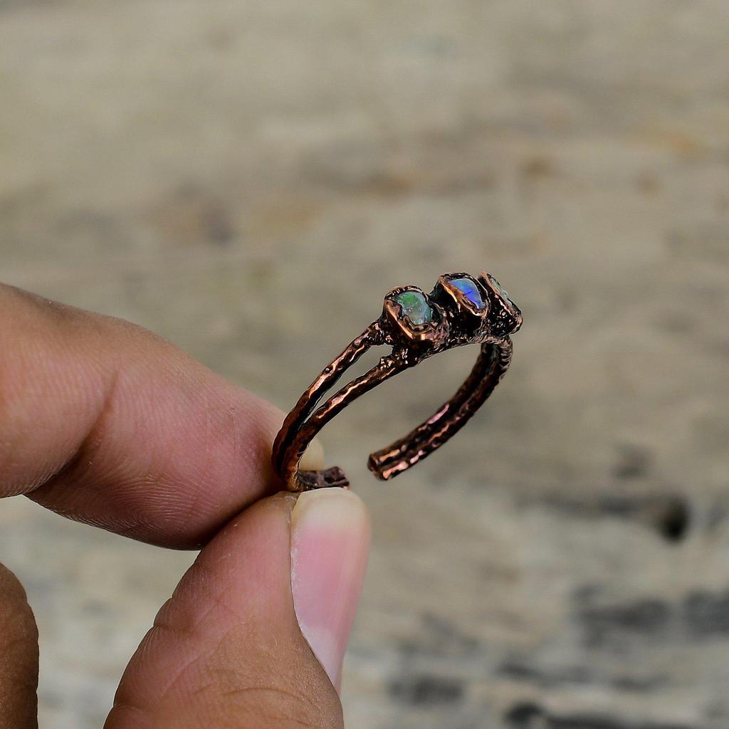 Кольцо с эфиопским опалом, кольцо из электроформированной меди, регулируемое кольцо, украшение из меди с драгоценным камнем, дизайнерское кольцо ручной работы, электроформированное украшение для подарков