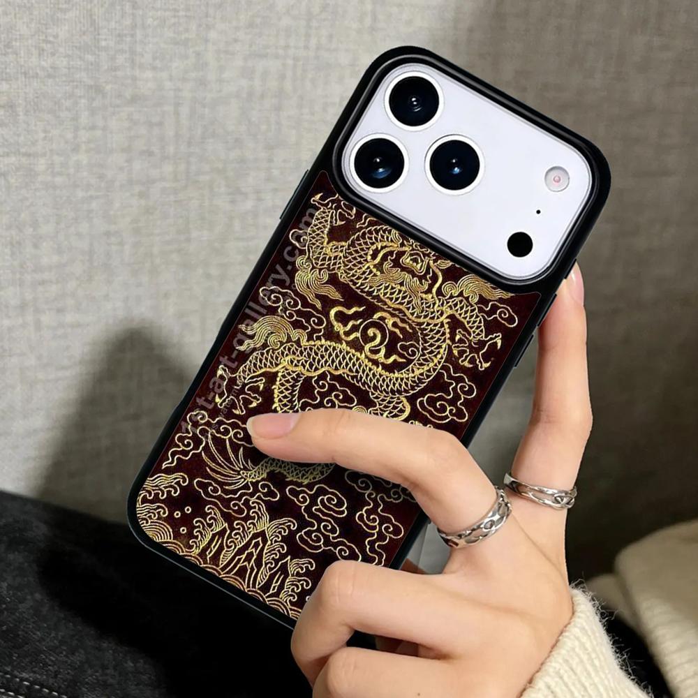 Capa Case for iPhone 17 Air 16 Pro Max 15 Plus 11 13 Mini 14 12 Back Phone Cover Traditional chinese Golden Dragon