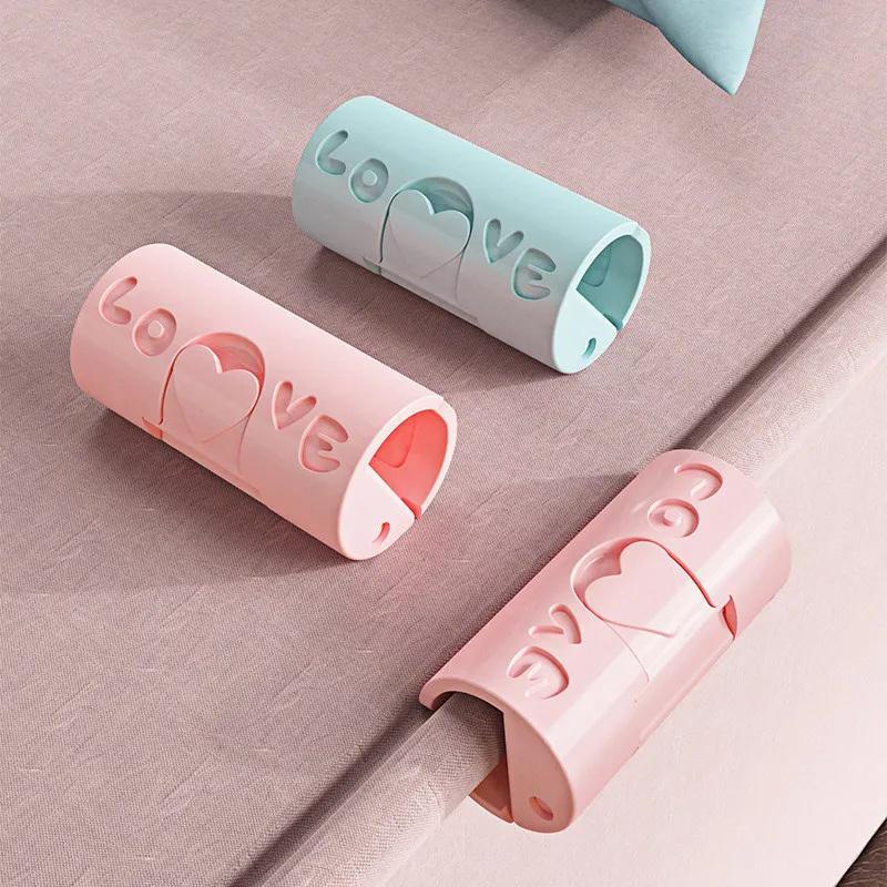 6Pcs Mattress Holder Quilt Bedspread Pin Clip Plastic Non-Slip Clip Bed Sheet Clip Button Bed Sheet Household Towel Clothes Peg