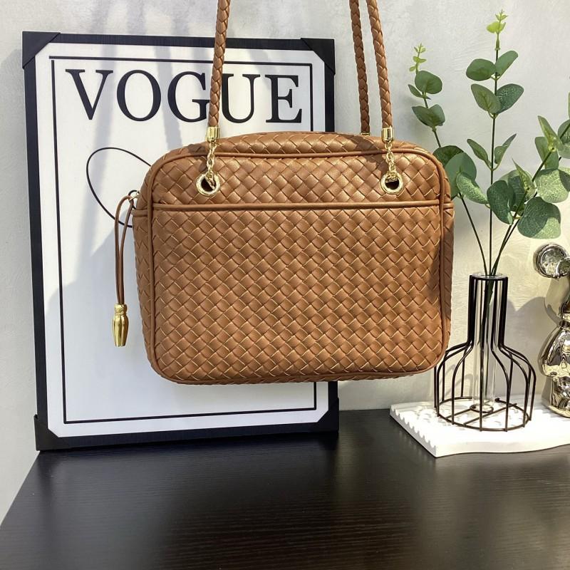 Calfskin Hand-knitted Shoulder Bag 2025 New Commuter Casual Handbag Luxury Cross-body High-end Trend