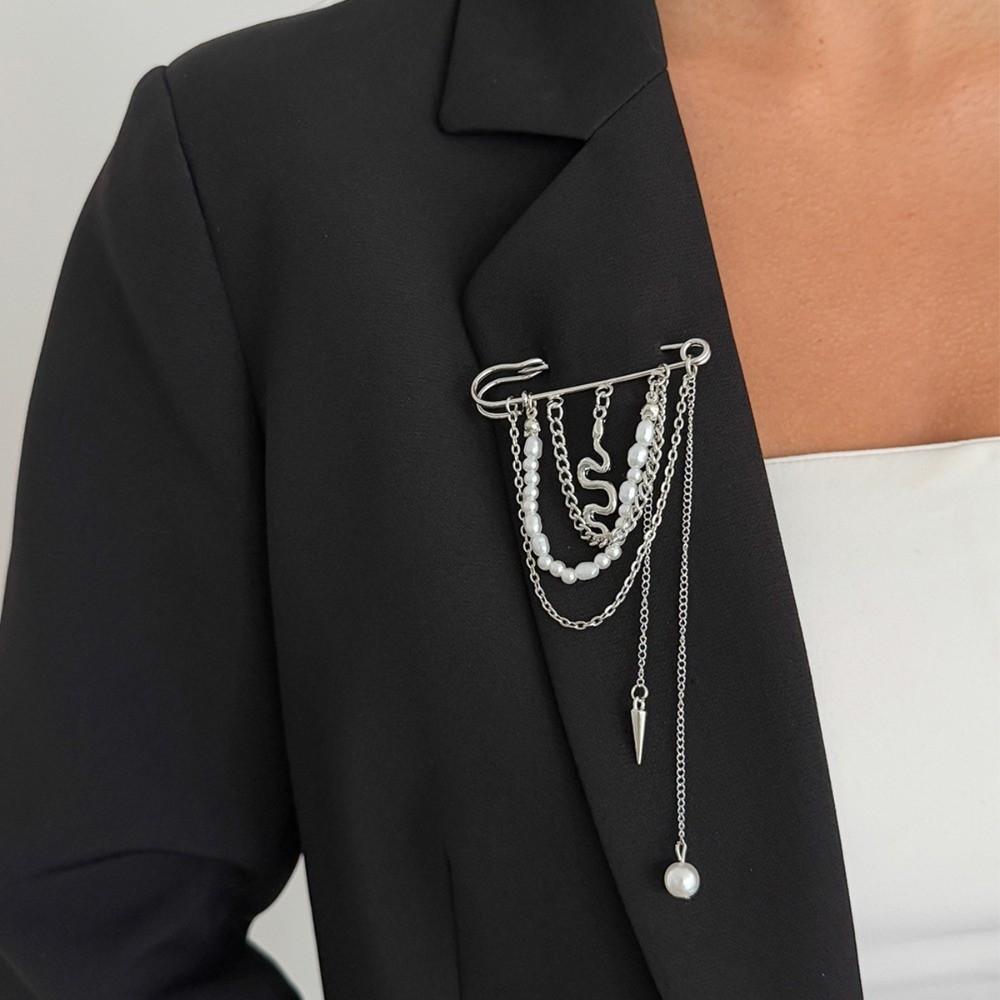 Stylish Faux Pearl Brooch Exquisite Rivet Pendant Brooch Snake Shape Pin Coat Accessories