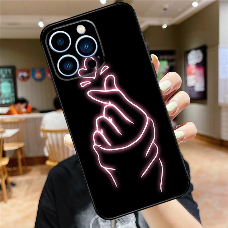 Kpop Finger Heart Case For iPhone 17 16 14 13 12 11 15 Pro Max Mini Plus 16e 17 Air Bumper Cover Accessories