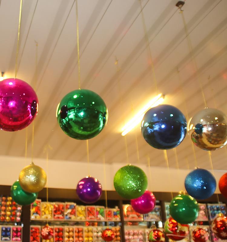 Изготовленное на заказ гальваническое круглое рождественское подвесное украшение