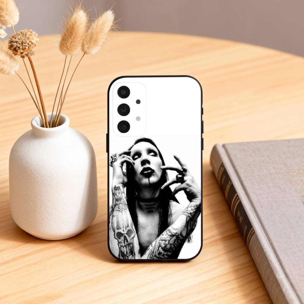 Чехол для телефона Singer M-Marilyn Manson для Samsung S25,24,23,22,30,21,10,9,Ultra,Plus,Lite,FE,4,5 G Мягкий черный чехол
