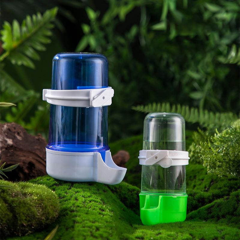 1 шт., случайный цвет, стиль, кормушки для птиц, поилка для птиц, клетки для попугаев, диспенсер для воды, бутылки, поилки, товары для домашних животных