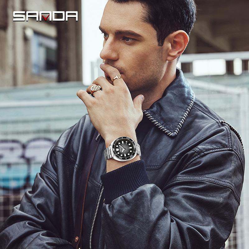 Men's Business Leisure Watch Volcanic Lava Texture Scratch Resistant Glass Waterproof Rotating Bezel Night Light Quartz Wristwatches
