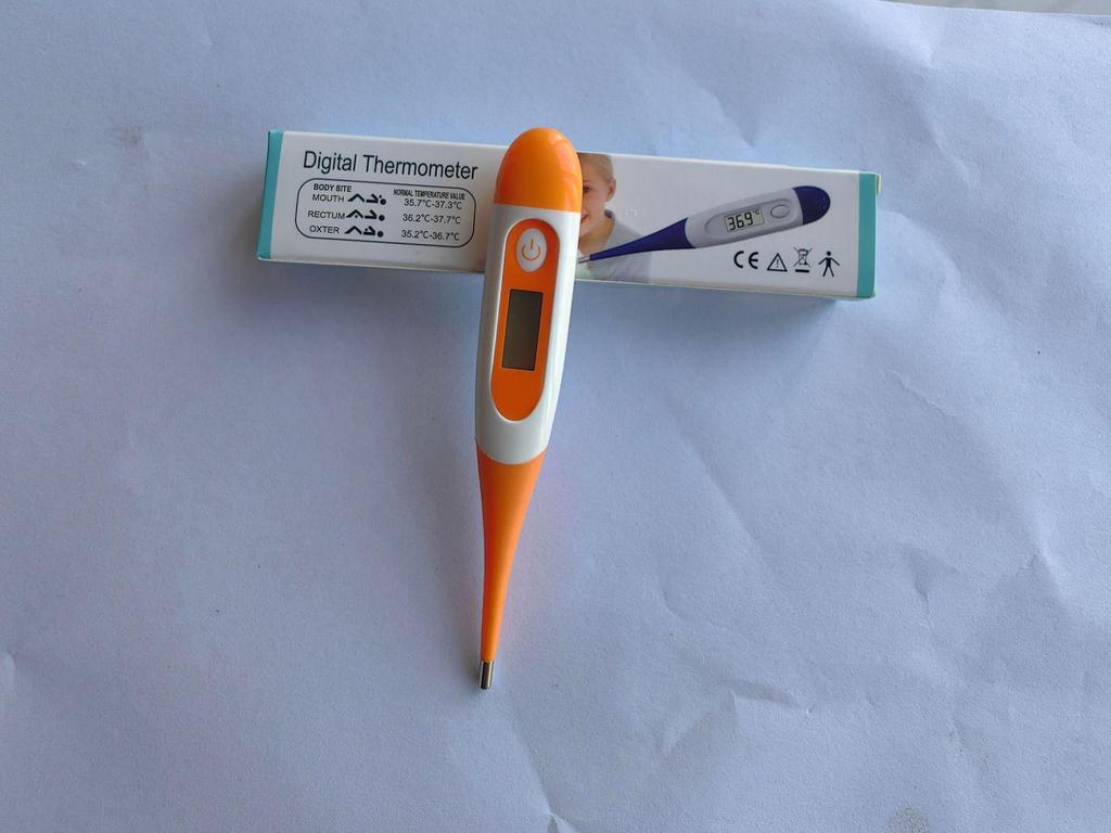 Водонепроницаемый цифровой термометр с мягким наконечником для детей и взрослых, измеряет оральную и температуру тела