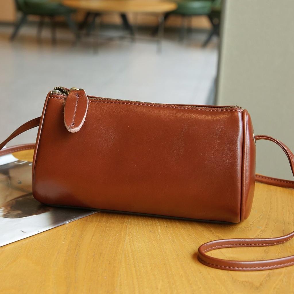 First Layer Vegetable Tanned Cowhide Women's Bag Fashionable and Versatile New Trendy Summer Casual Shoulder Messenger Bag Shell Bag Change Bag