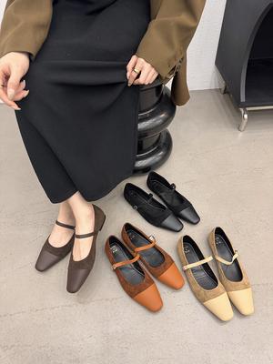 Мода Круглый носок Женские туфли на плоской подошве Лоферы 2024 Новые поступления Повседневная обувь Поясная пряжка Туфли из флока Женские бежевые черные коричневые хаки