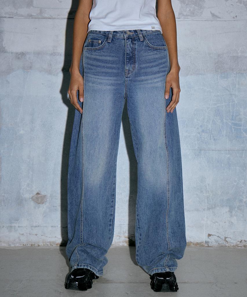 WAARFORWOMAN W1119 Cutout Denim Pants_Medium Blue