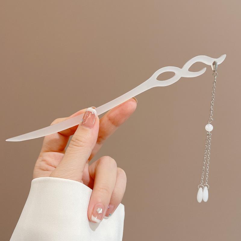 High-End Retro Chinese Tassel Hairpin for Women - Versatile Alloy Hair Clip for Elegant Updos