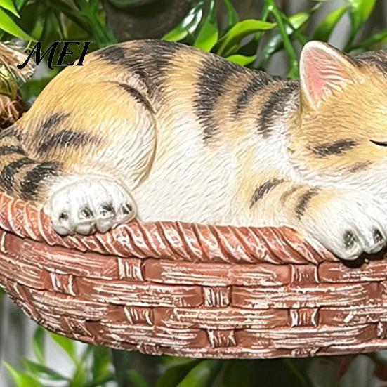 Decorative Vine Rope Cat Craft Hanging Basket Statue, Cute Sleeping Kitten Figurine, Outdoor Resin Ornament for Garden Patio Porch Decoration