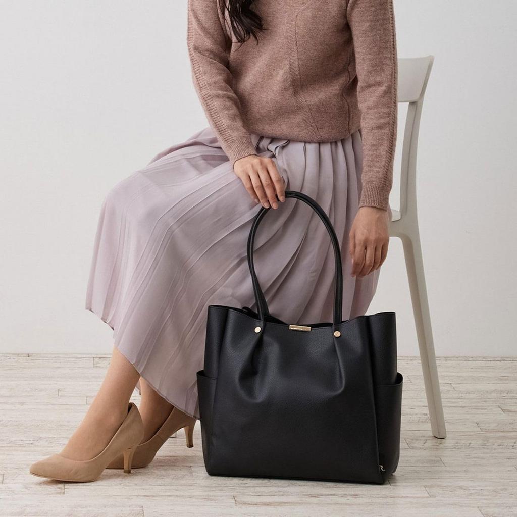 1329 A4 Size Horizontal Work Neat Fake Leather Tote Bag LT MED ROOWORK [Rootote] (03 Beige)