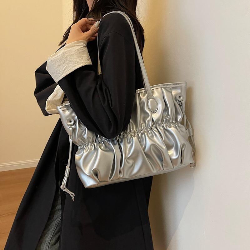 Горизонтальная сумка-облако, плиссированная большая сумка, осенне-зимняя новая сумка на плечо под мышками, модная женская сумка