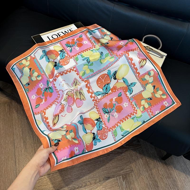Spring and summer square scarf Korean version of women's scarf decorative binding wrist exquisite foreign style neck protection windproof headscarf