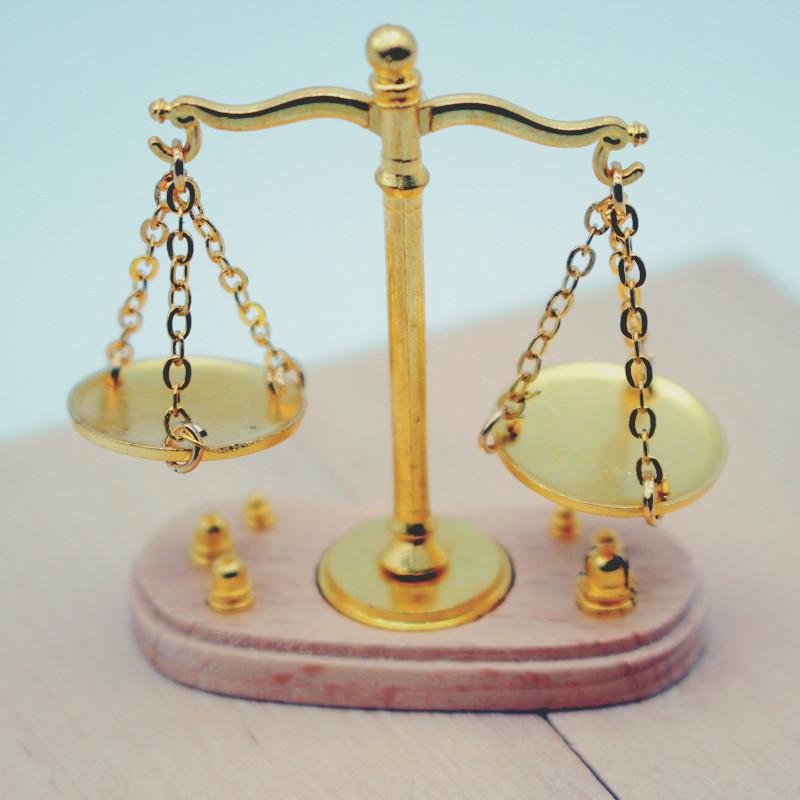 Antique Simulation Balance Scale Diy Craft 1/12 Dollhouse Balance Toy Model Mini Traditional Design Justice Scale Model Kids