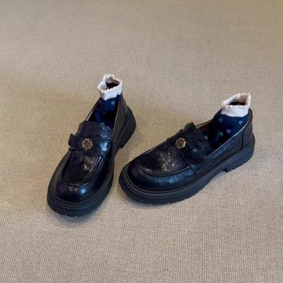 Винтажная плиссированная пряжка-камелия, платформа на толстом каблуке, маленькие кожаные туфли, одинарная обувь, женская