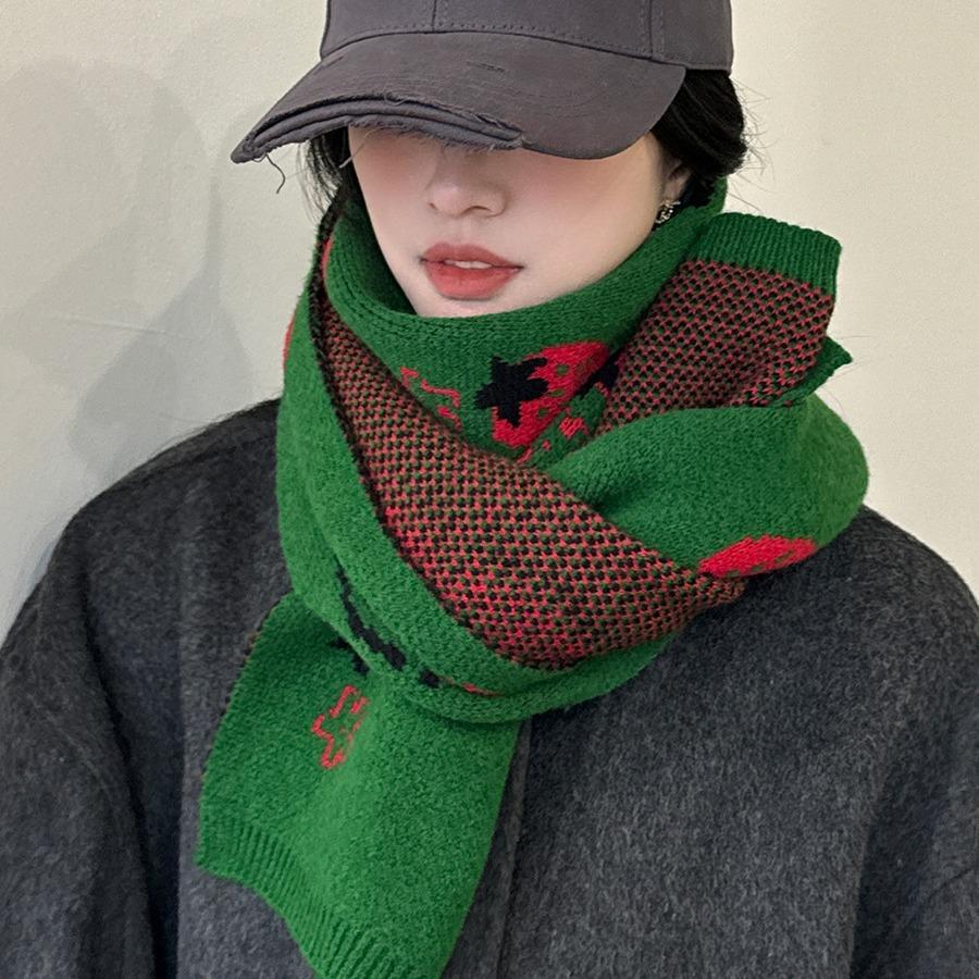 New Year Green Strawberry Christmas Scarf Women's Winter Atmosphere Korean Style Versatile Shawl Warm Long Knitted Scarf