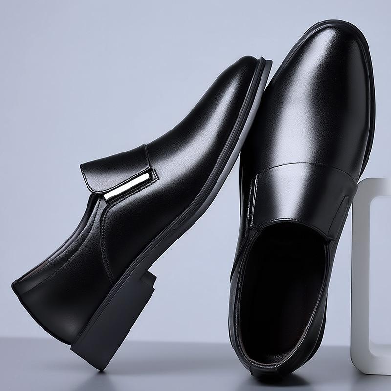 Fashion Fashion Solid Color Leather Men's Loafer Shoes Spring Autumn Designer New Pointed Man Dress Shoes Soft Male Business Shoes