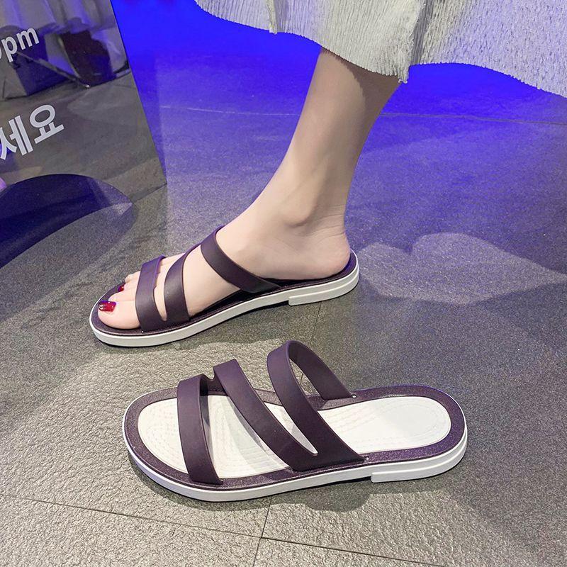 Нескользящие крутые шлепанцы интернет-знаменитости женские 2025 весна и лето новые уличные пляжные туфли с открытым носком сандалии на мягкой подошве водонепроницаемые шлепанцы